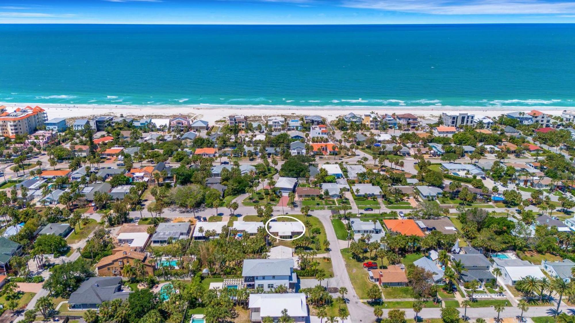 Paradise Corner - Monthly Beach Vacation Rental! Clearwater Beach Eksteriør billede